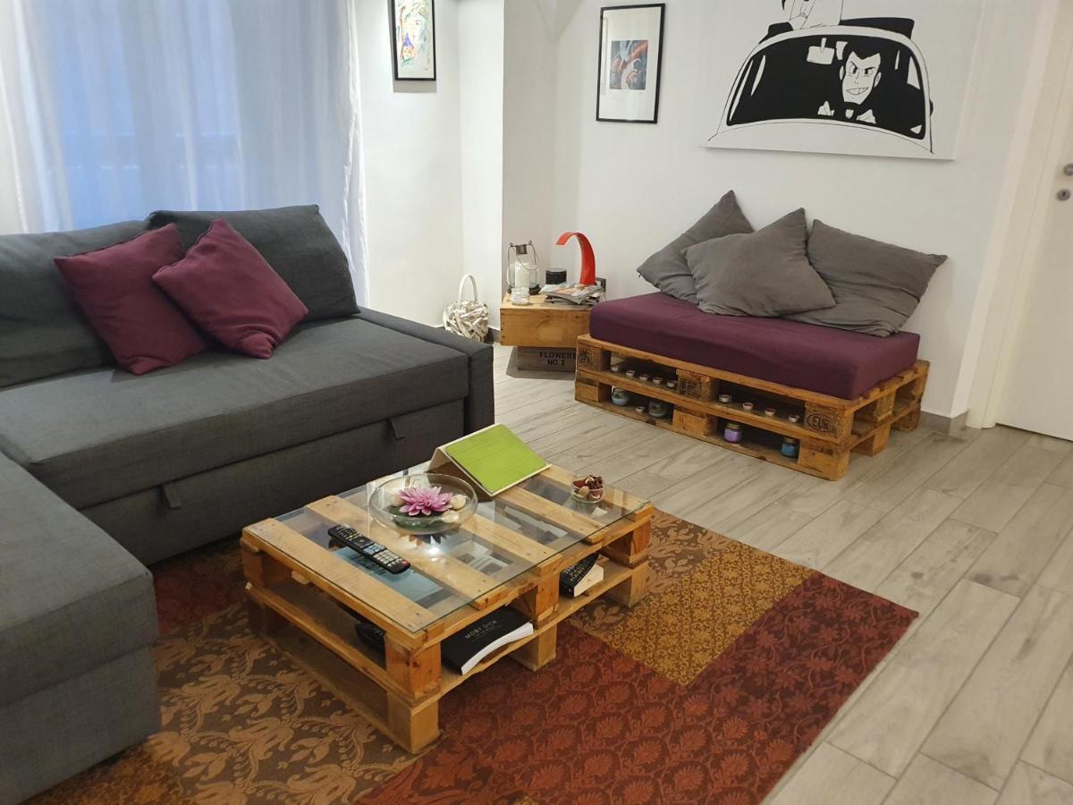Vhome Exclusive Living Room 卡塔尼亚 外观 照片