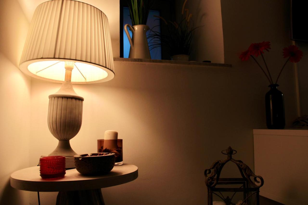 Vhome Exclusive Living Room 卡塔尼亚 外观 照片